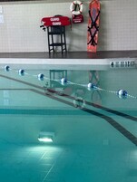 Una piscina techada