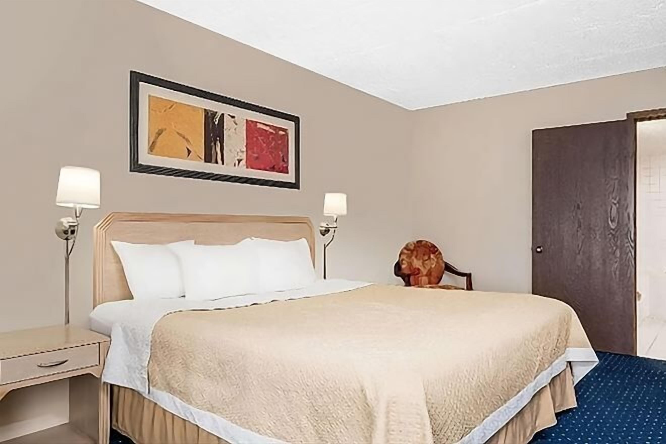 Individually furnished, desk, laptop workspace, soundproofing