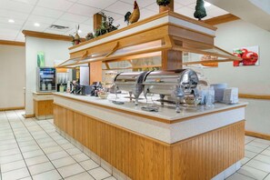 Petit déjeuner buffet compris tous les jours