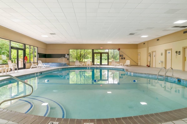Indendørs pool