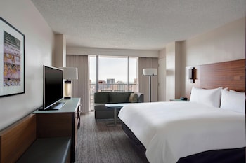 Pillowtop beds, in-room safe, desk, iron/ironing board at Marriott San Antonio Riverwalk