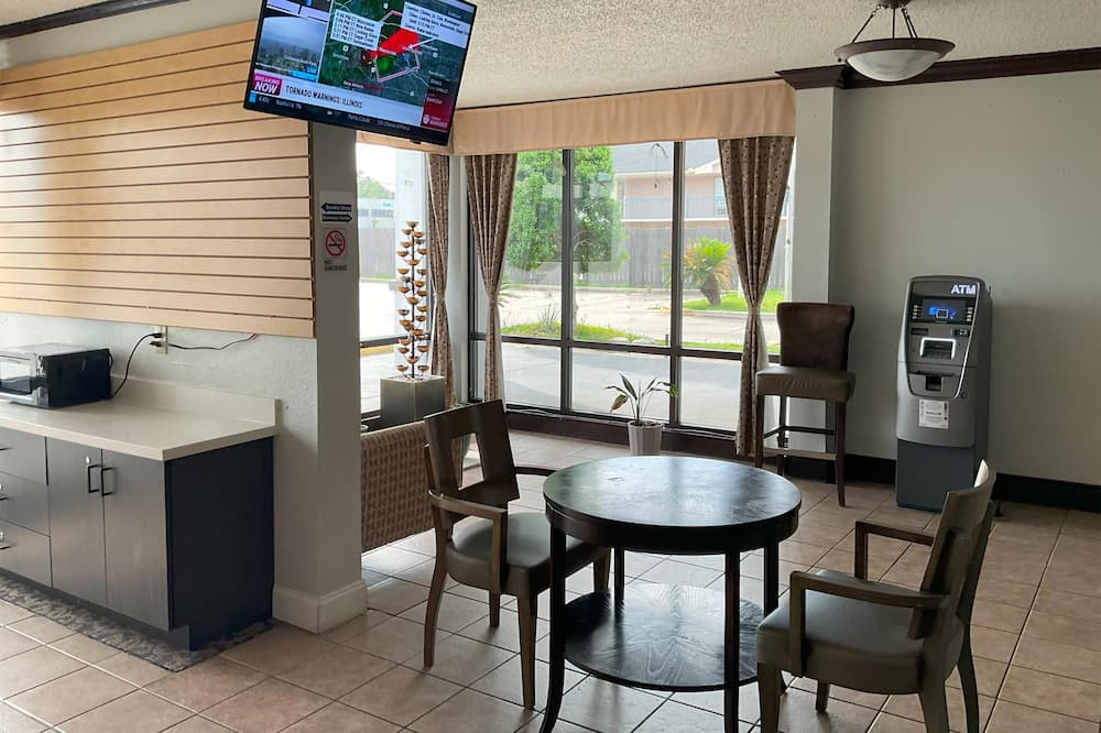 Motel 6 Baton Rouge, LA - East - I-12