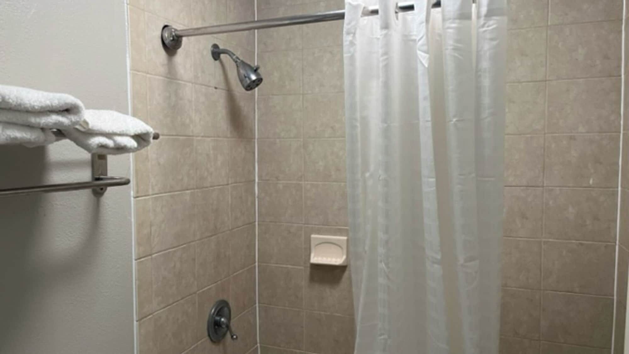 Deep-soaking bathtub, free toiletries, hair dryer, towels