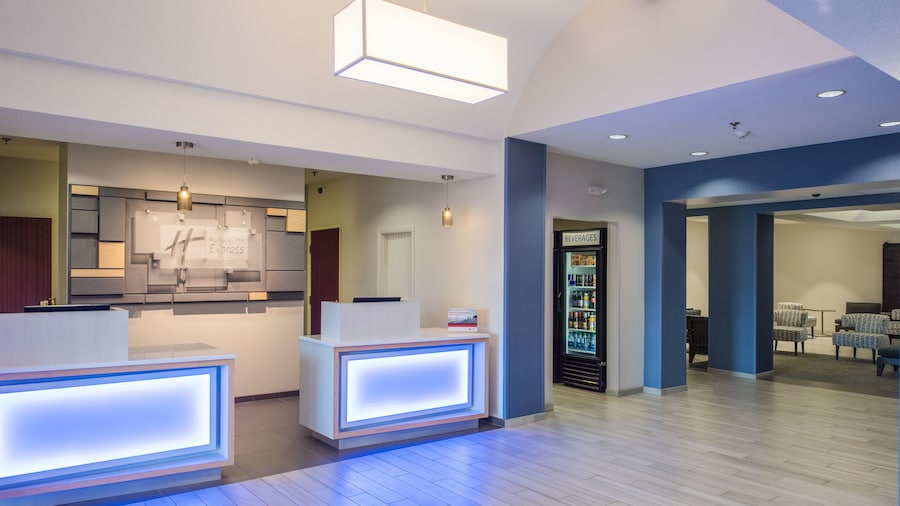 Holiday Inn Express Hotel & Suites Burlington by IHG