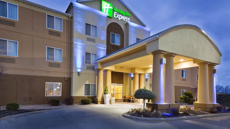 Holiday Inn Express Hotel & Suites Burlington by IHG