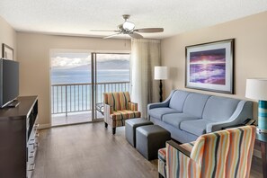 1 Bedroom Panoramic Ocean Vw King Suite Balcony | View from room