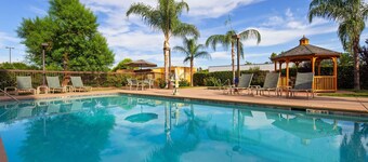 Best Western Plus Fresno Airport Hotel