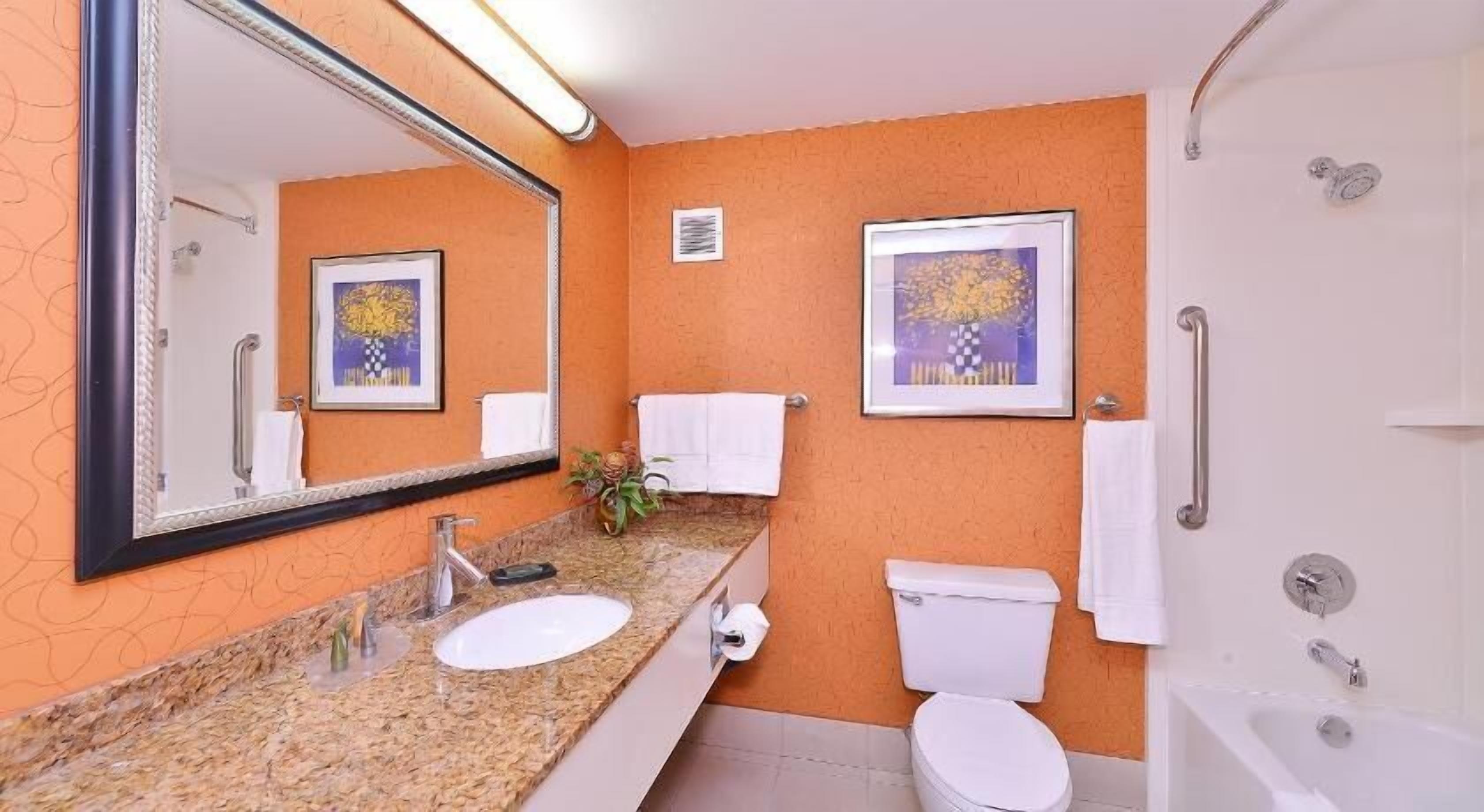 Bagno | Combinazione doccia/vasca, set di cortesia gratuito, asciugacapelli
