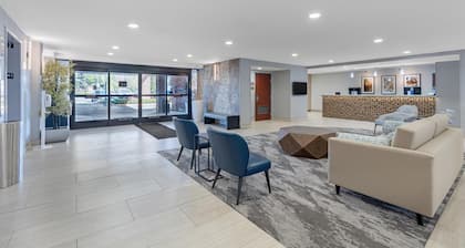 Best Western Plus Fresno Airport Hotel