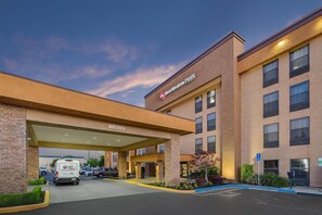 Exterior - Best Western Plus Fresno Airport Hotel (Fresno)