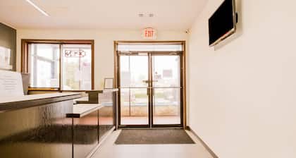 Economy Hotel Saint Louis
