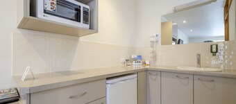 Werribee Motel & Apartments