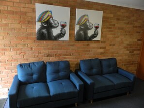 Two Bedroom Apartment  | Living room | Flat-screen TV - Werribee Motel & Apartments (Werribee)