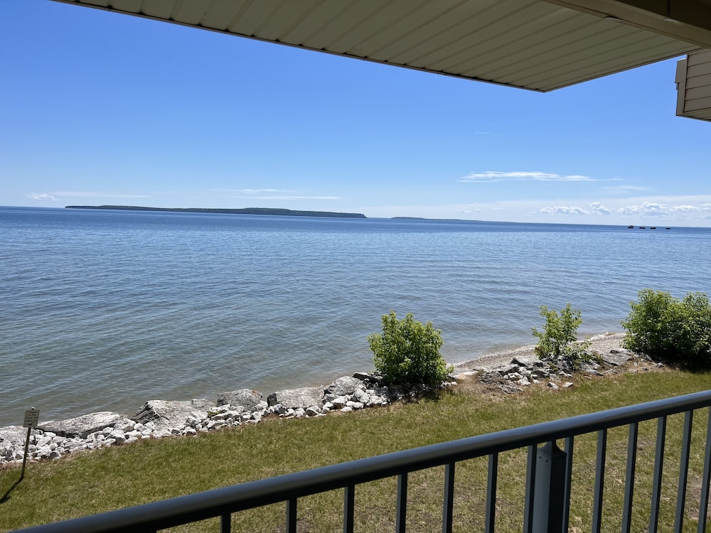 Top 6 Lakefront Hotels In St Ignace, Michigan Trip101