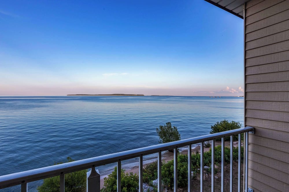Quality Inn Lakefront