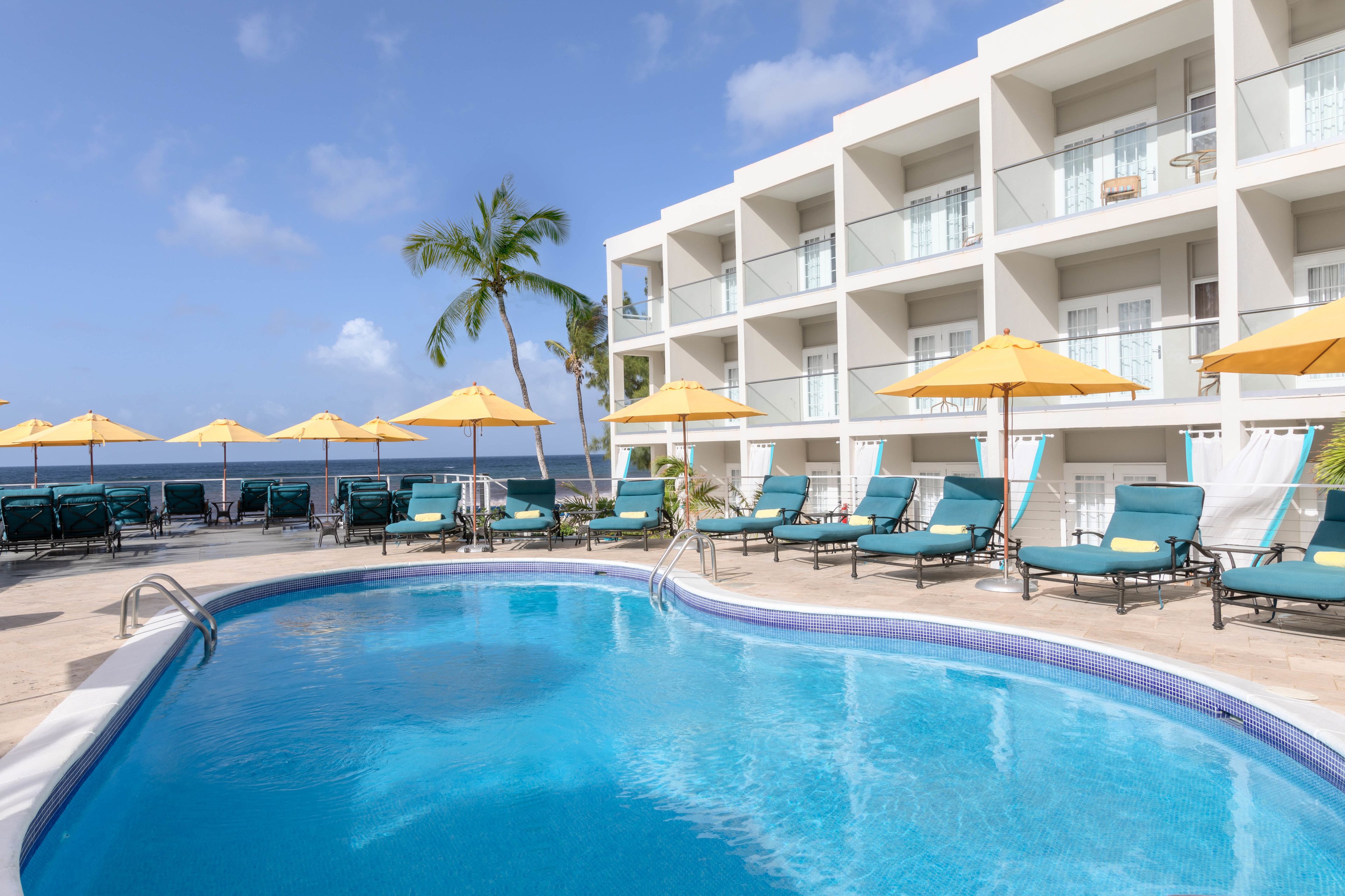 3 outdoor pools, pool umbrellas, sun loungers