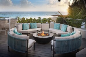 Exterior - Sea Breeze Beach House by Ocean Hotels - All Inclusive (Oistins)