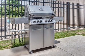 BBQ/picnic area