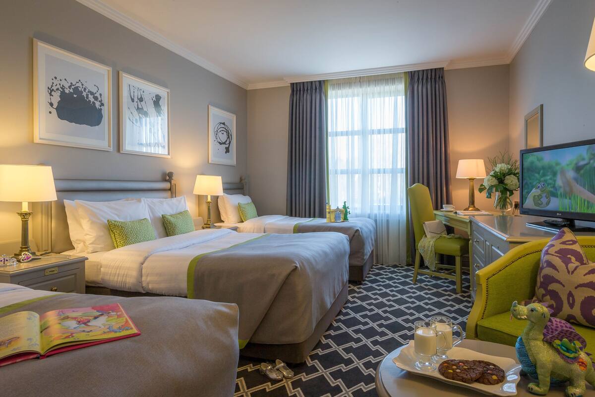 family room | premium bedding, desk, laptop workspace, blackout curtains
