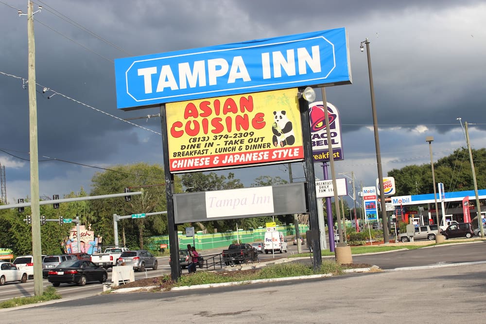 Tampa Inn - Near Busch Gardens