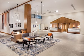 Lobby-Lounge