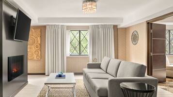 Ropa de cama de alta calidad y escritorio