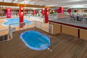 Bañera de hidromasaje interior