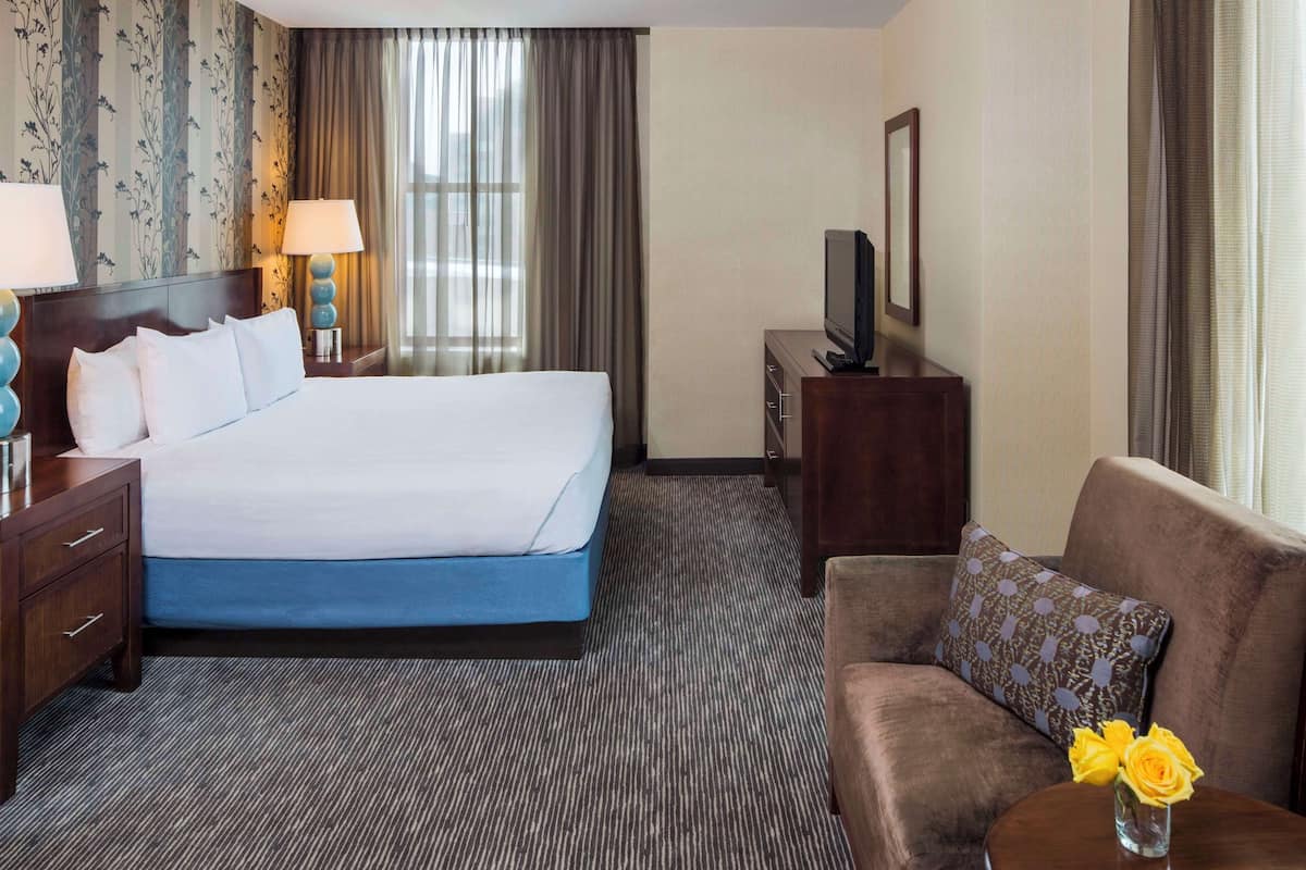 Deluxe Room, 1 King Bed | Premium bedding, desk, laptop workspace, blackout drapes