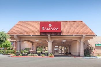 Ramada by Wyndham Fresno North