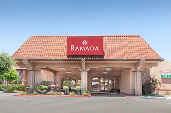 Ramada by Wyndham Fresno North