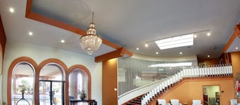Ramada by Wyndham Fresno North