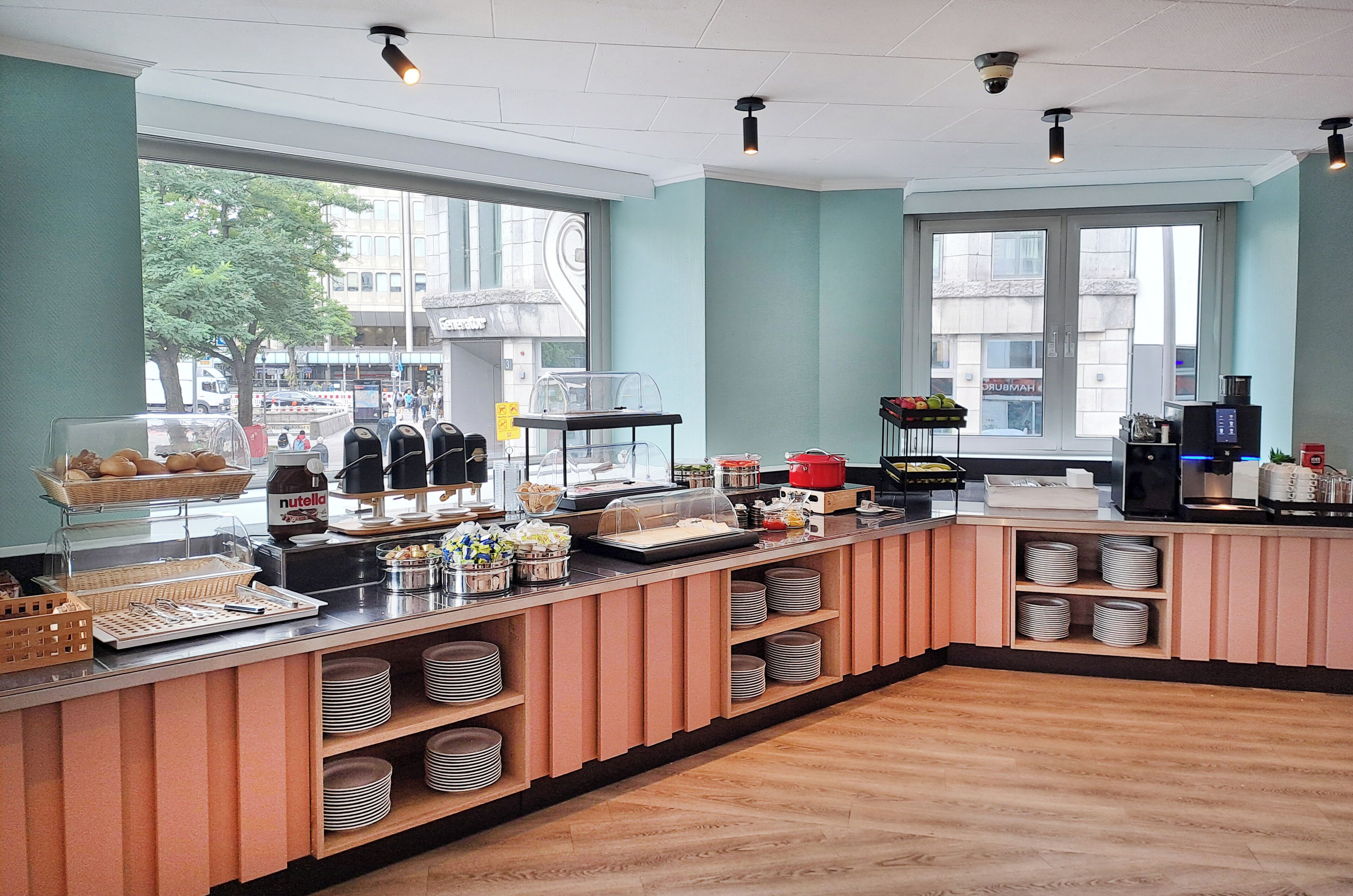 Buffet breakfast on weekdays (EUR 17.00 per person)