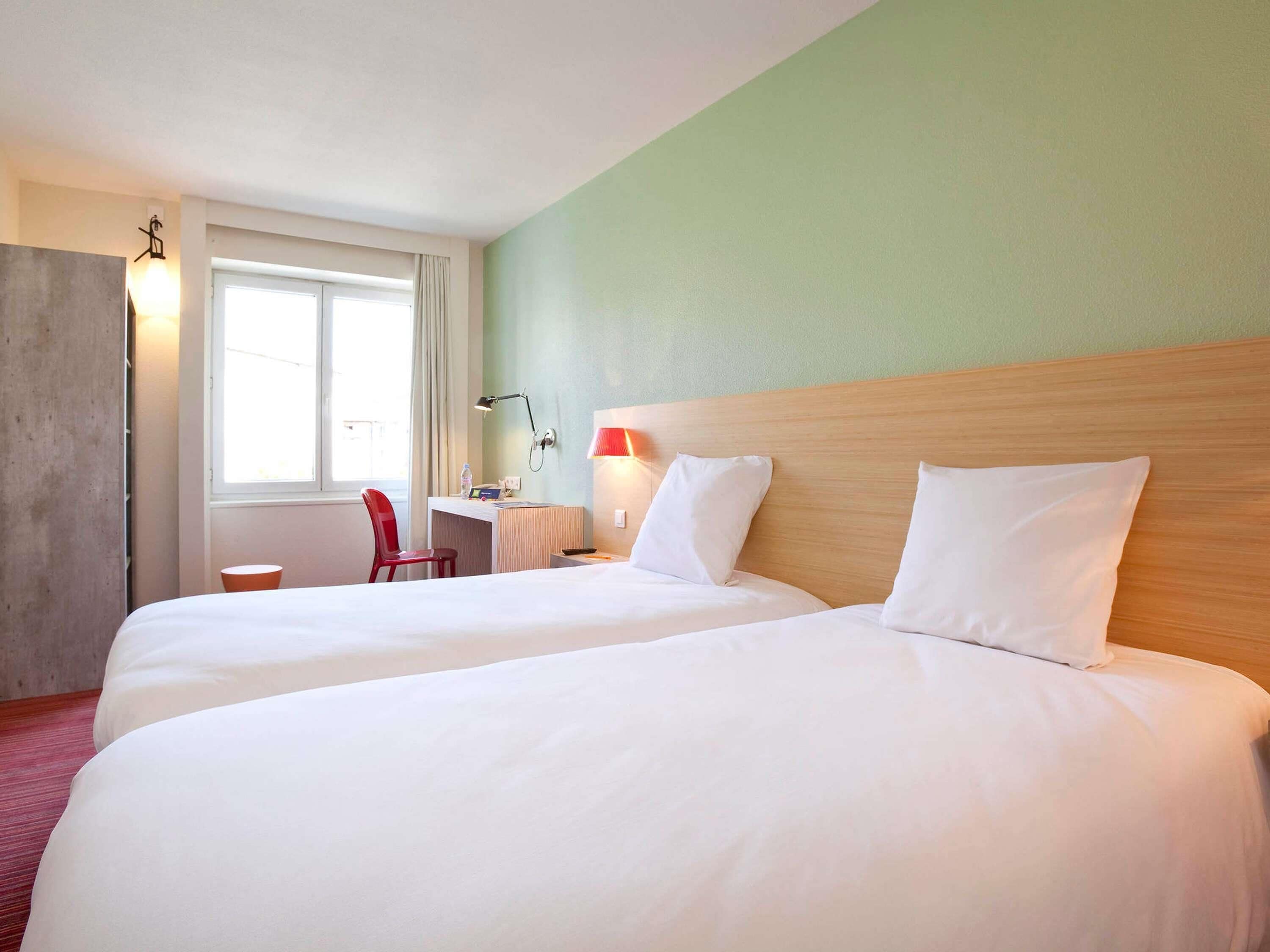 Chambre Standard, 2 lits une place | Literie de qualité supérieure, coffres-forts dans les chambres