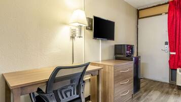 Cribs/infant beds, rollaway beds, free WiFi, bed sheets