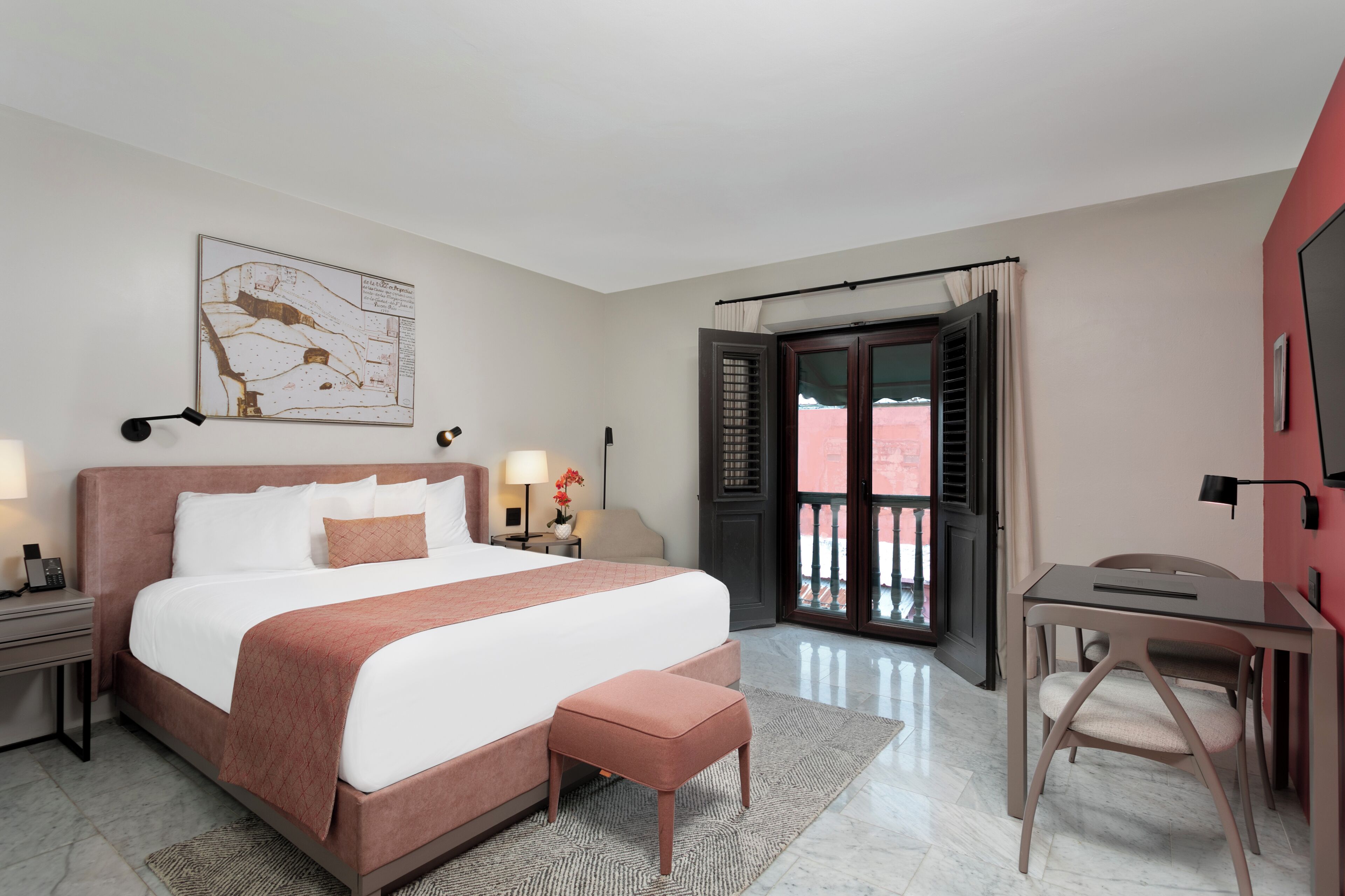 junior single room | in-room safe, individually decorated, individually furnished, desk