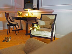 Deluxe | 1 bedroom, Egyptian cotton sheets, premium bedding, memory foam beds