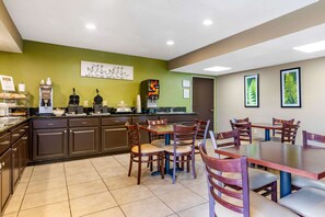 Free daily buffet breakfast  - Sleep Inn I-95 North Savannah (Port Wentworth)