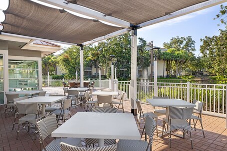 Sheraton Vistana Resort Villas, Lake Buena Vista Orlando - Image 2