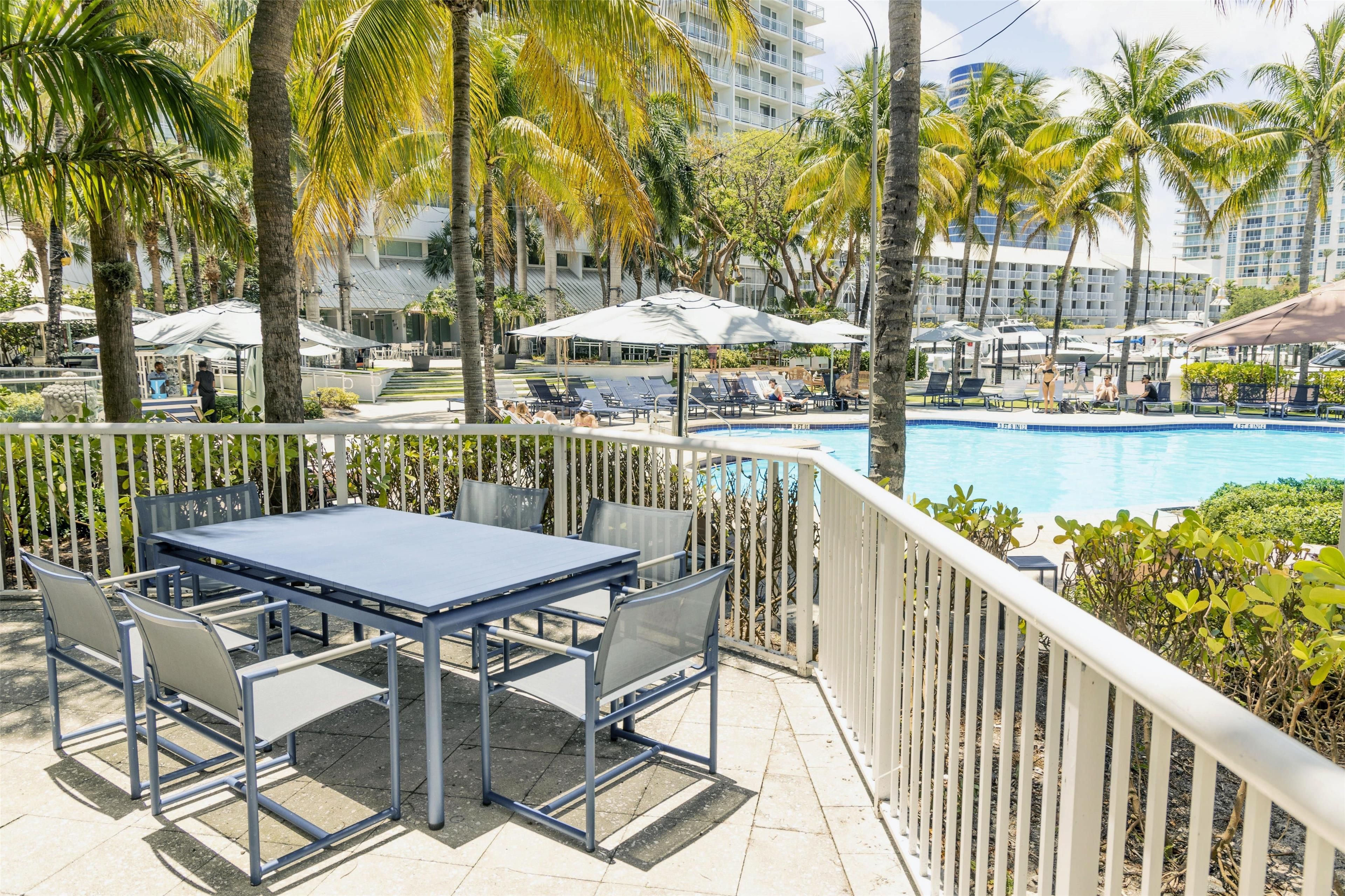1 King Suite, Pool View with Private Lanai | View from room