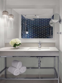 Bathroom shower at Hilton Fort Lauderdale Marina