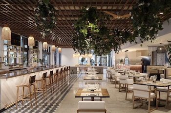 Restaurant on-premise at Hilton Fort Lauderdale Marina