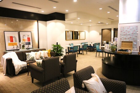 Furama City Centre - Image 3