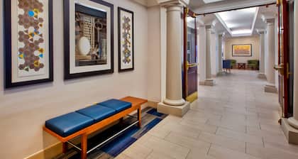 Holiday Inn Express Philadelphia-Midtown by IHG