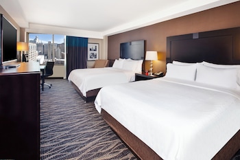 Standard Room, 2 Queen Beds | Premium bedding, in-room safe, desk, blackout drapes at Holiday Inn Express Philadelphia-Midtown, an IHG Hotel
