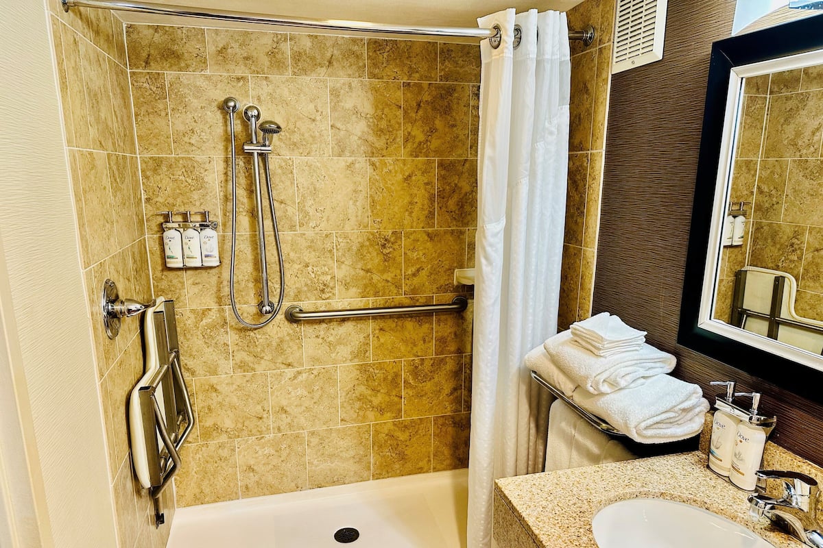 Standard Room, 2 Queen Beds, Accessible (Roll-In Shower) | Premium bedding, in-room safe, desk, blackout drapes