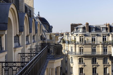 Victoria Palace Hotel Paris - Image 1