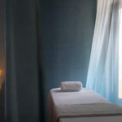 Body treatments, facials, 1 treatment room, manicures and pedicures