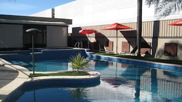 Piscina externa