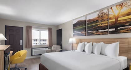 Days Inn by Wyndham Las Vegas Airport Near the Strip