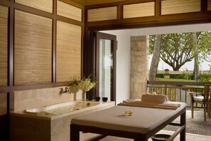 Whirlpool, Körperbehandlungen, Aromatherapie, Warmsteinmassagen